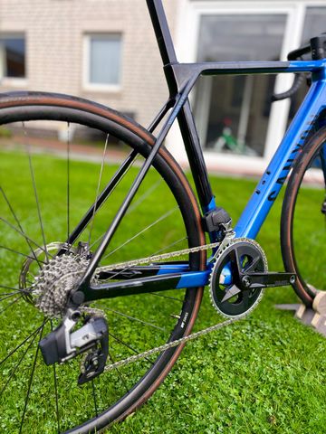 Gebrauchtes Canyon Ultimate CF SL 7 eTap 2023 2023 Road & Gravel, Schwarz — Bild 7 von 13