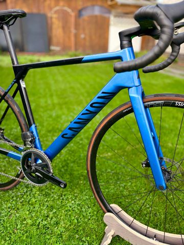 Gebrauchtes Canyon Ultimate CF SL 7 eTap 2023 2023 Road & Gravel, Schwarz — Bild 8 von 13