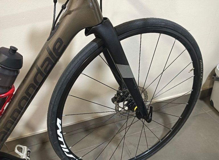 Brugt Cannondale Synapse Carbon Disc 105 2019 2019 Road & Gravel — billede 4 af 5