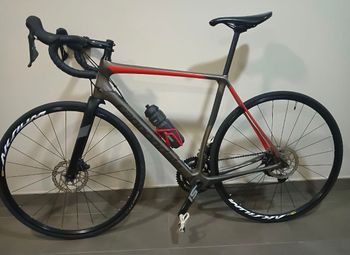 Used Cannondale Synapse Carbon Disc 105 2019 2019 Road & Gravel