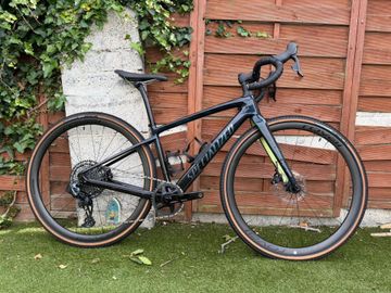Used Specialized Diverge Expert 2022 2022 Road & Gravel, Blue — image 1 of 7