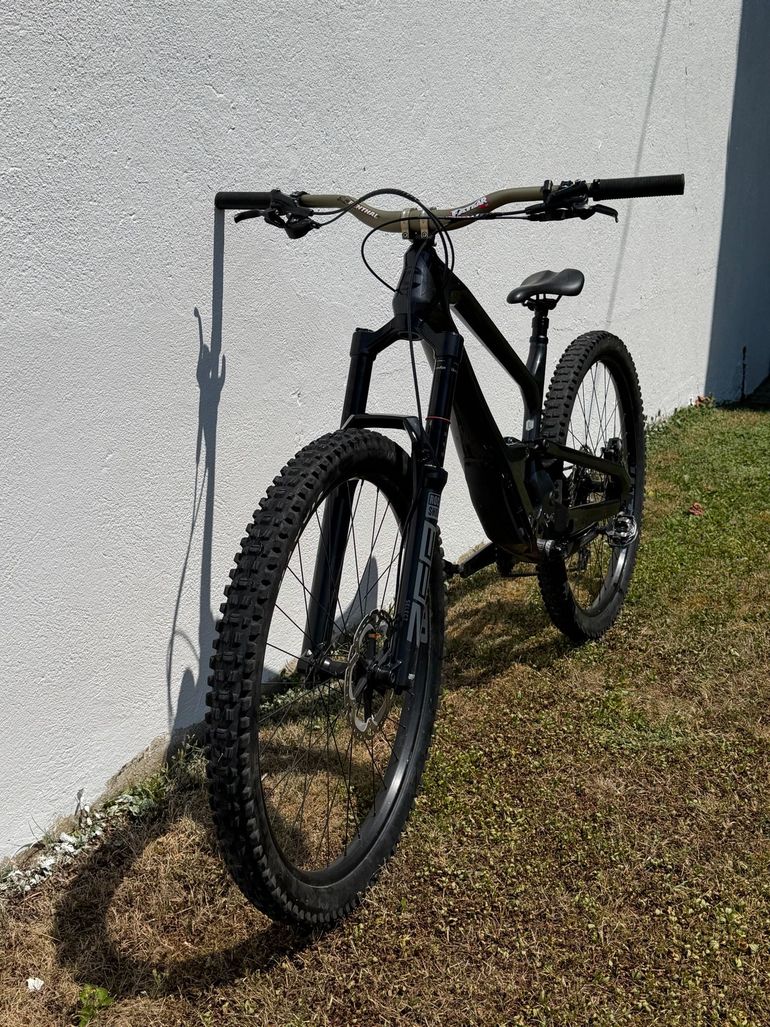 Used Cannondale Jekyll 2 2023 2023 Mountainbike, Black, 29 — image 5 of 6