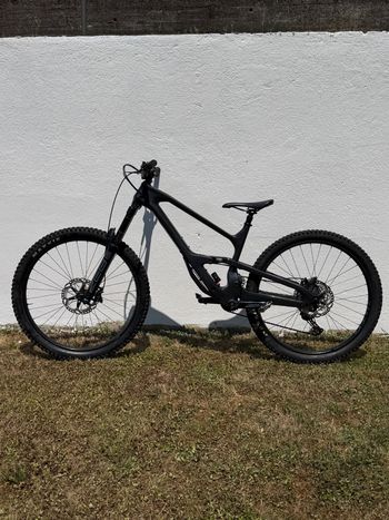 Used Cannondale Jekyll 2 2023 2023 Mountainbike, Black, 29 — image 2 of 6