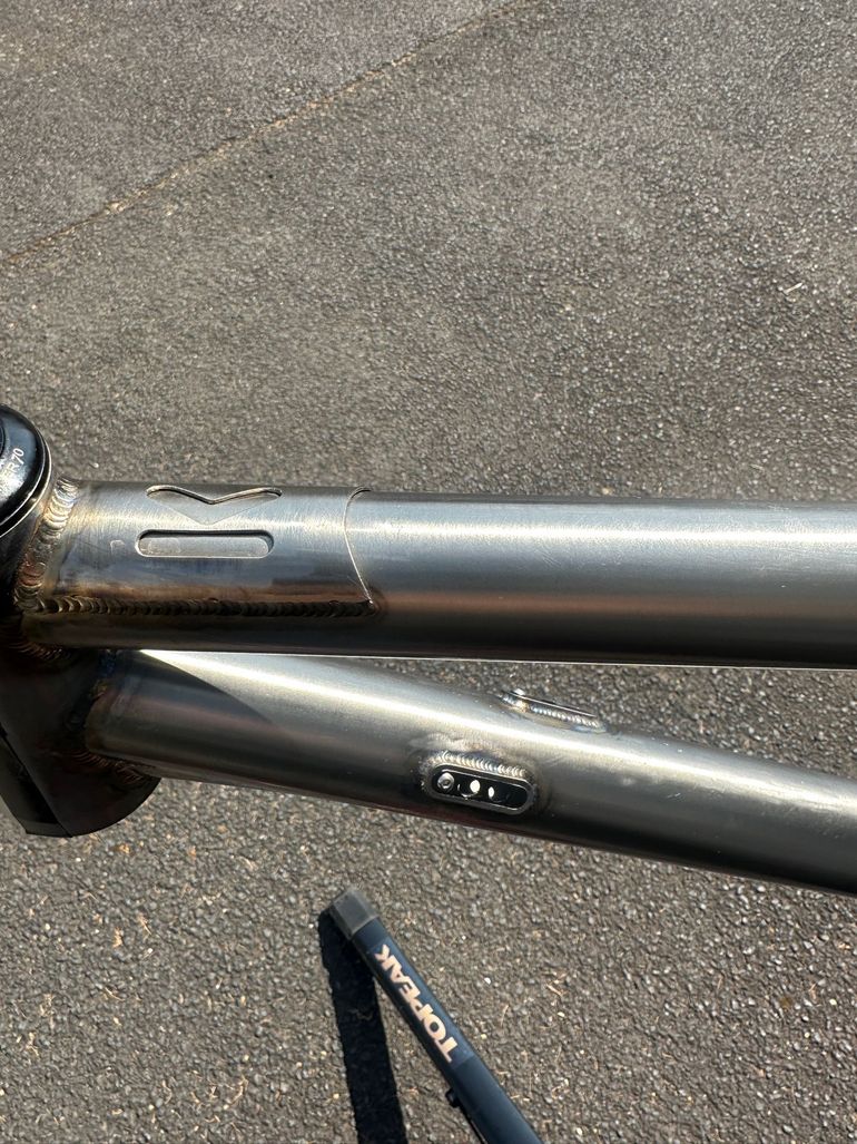 Used Kingdom Custom Frameset 2020 Mountainbike, Light Gray — image 3 of 5