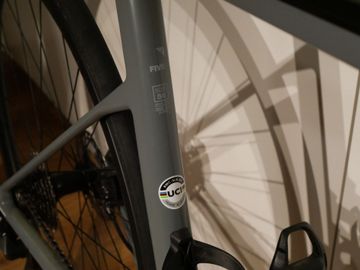 BMC Teammachine SLR 01 FIVE 2023 2023 Road & Gravel usato, Grigio chiaro — immagine 2 di 8