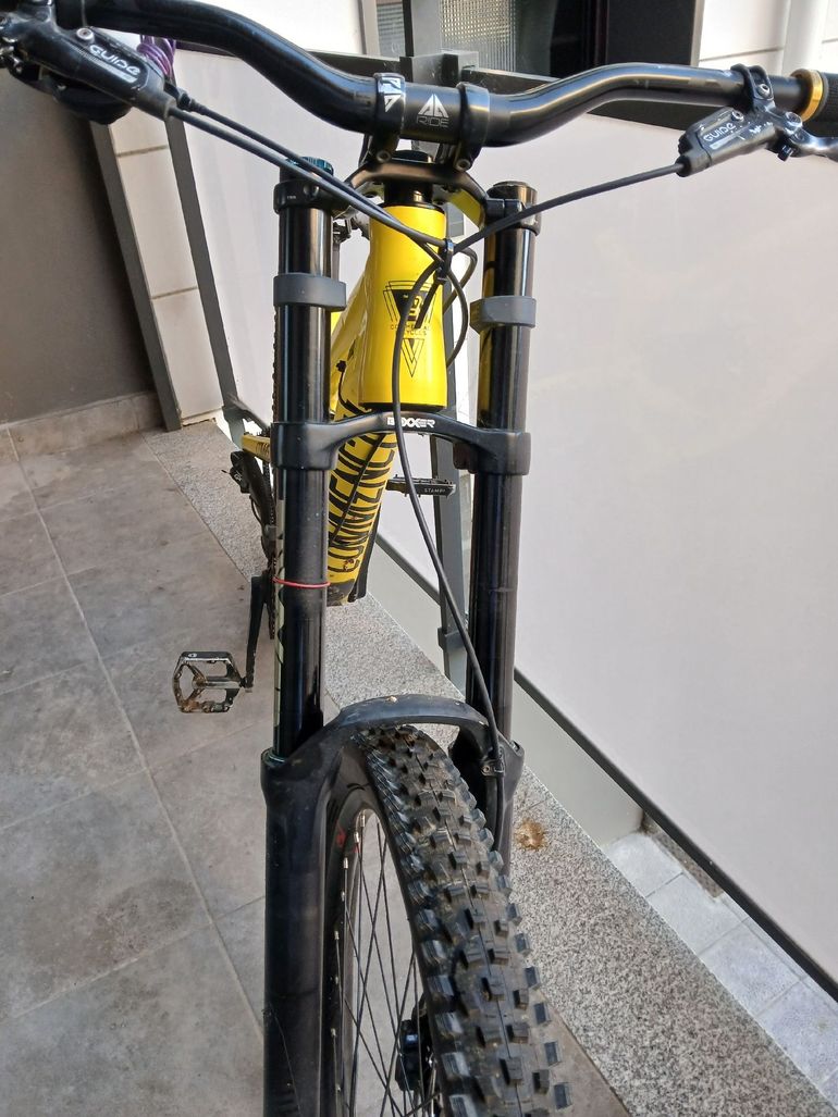 Used Commencal Custom SRAM X01 Eagle AXS 2021 Mountainbike, Black — image 3 of 6