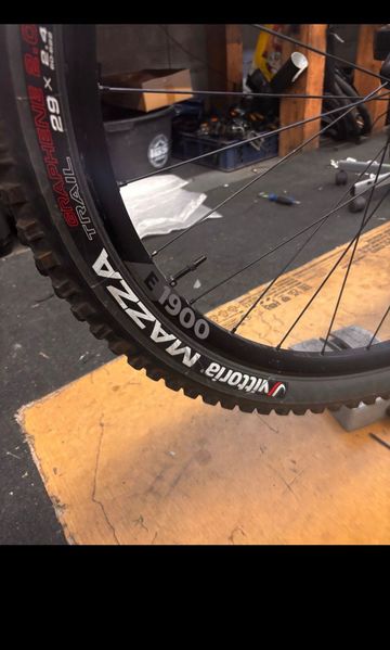Brugt Mondraker FOXY CARBON R 2022 2022 Mountainbike — billede 13 af 13