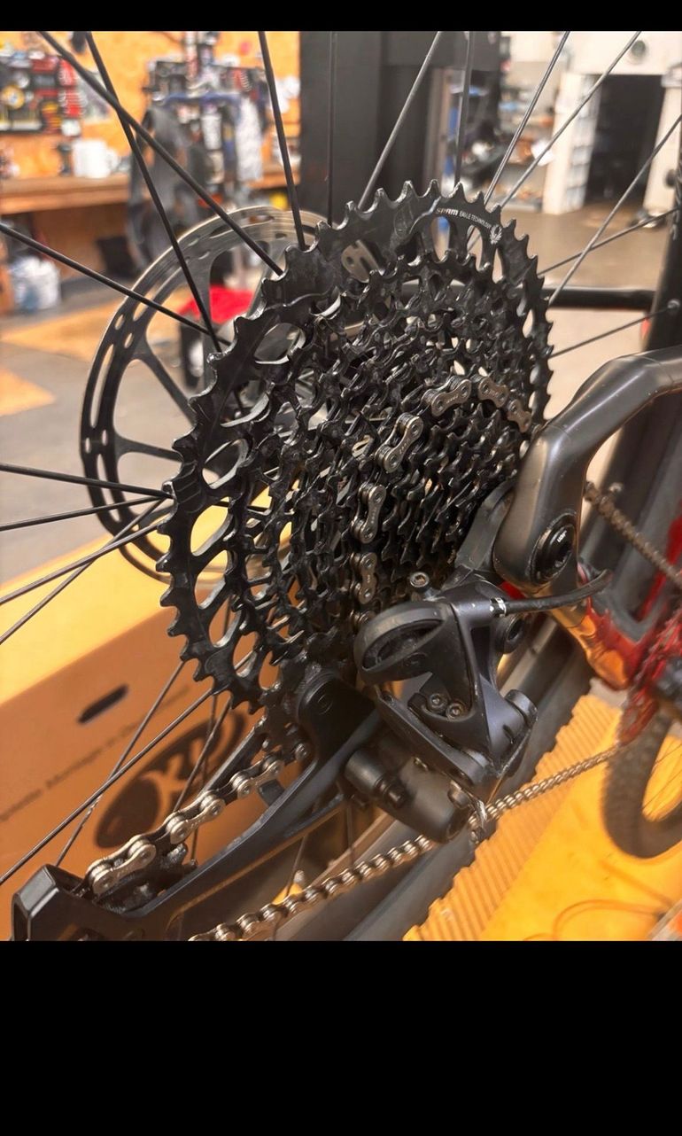 Brugt Mondraker FOXY CARBON R 2022 2022 Mountainbike — billede 3 af 13