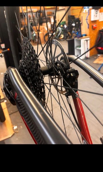 Brugt Mondraker FOXY CARBON R 2022 2022 Mountainbike — billede 4 af 13
