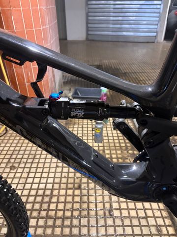 Gebrauchtes Canyon Spectral:ONfly CF 9 2025 2025 Mountainbike, Schwarz — Bild 2 von 8
