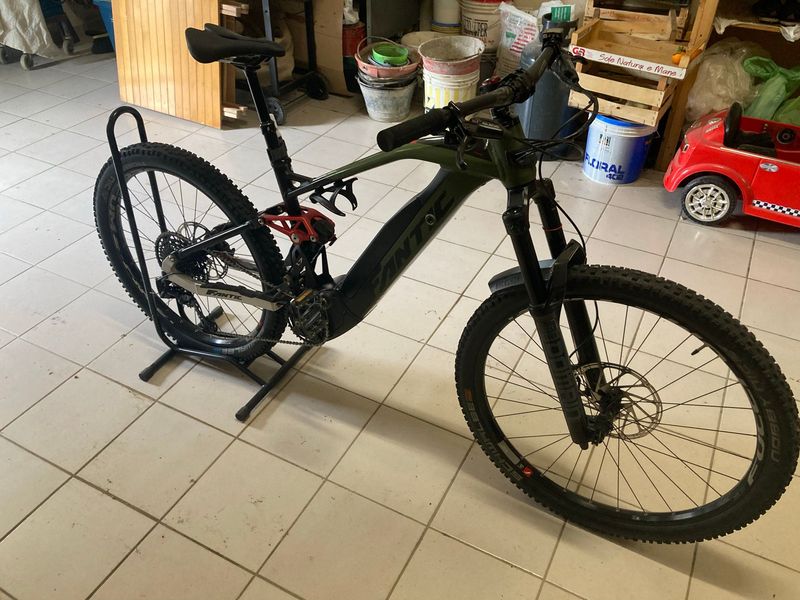 Gebrauchtes Fantic XMF 1.7 2022 2022 Mountainbike, Grün, 29, 27.5 — Bild 1 von 6
