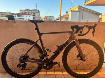 Tweedehands Giant Propel Advanced 1 2023 2023 Road & Gravel — afbeelding 2 van 6