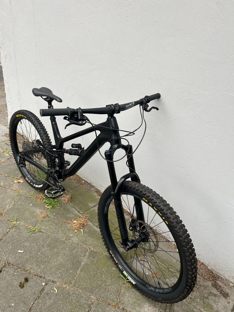 Used Canyon Torque 5 2021 2021 Mountainbike, Black, 27.5 — image 4 of 9