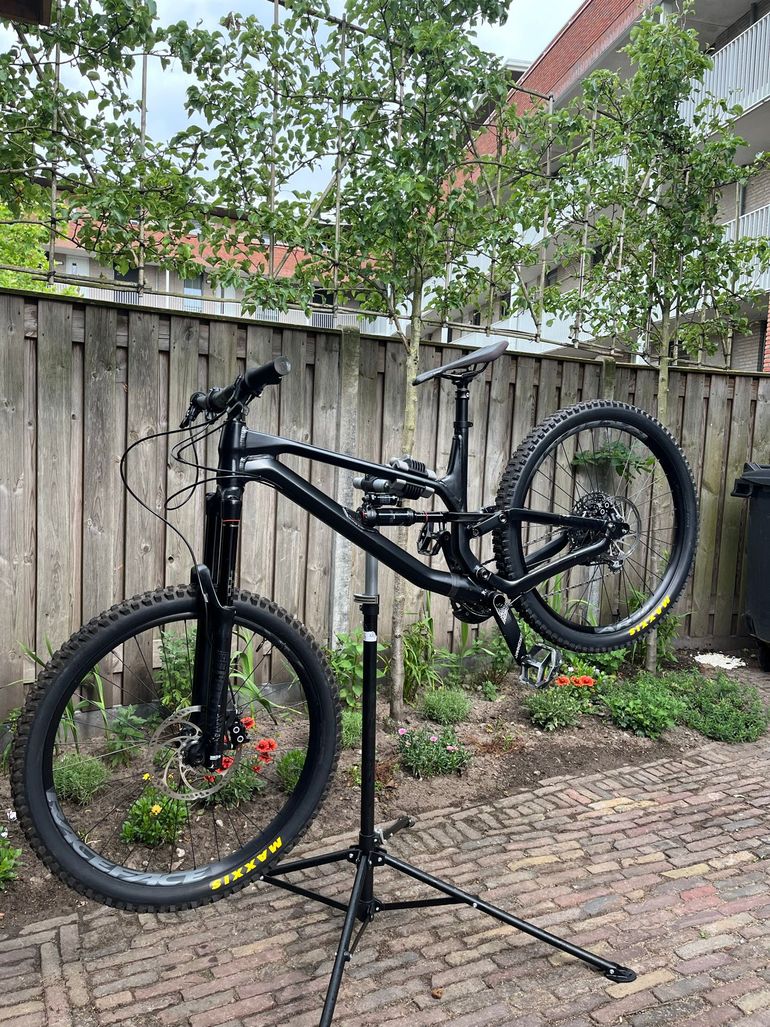 Used Canyon Torque 5 2021 2021 Mountainbike, Black, 27.5 — image 9 of 9