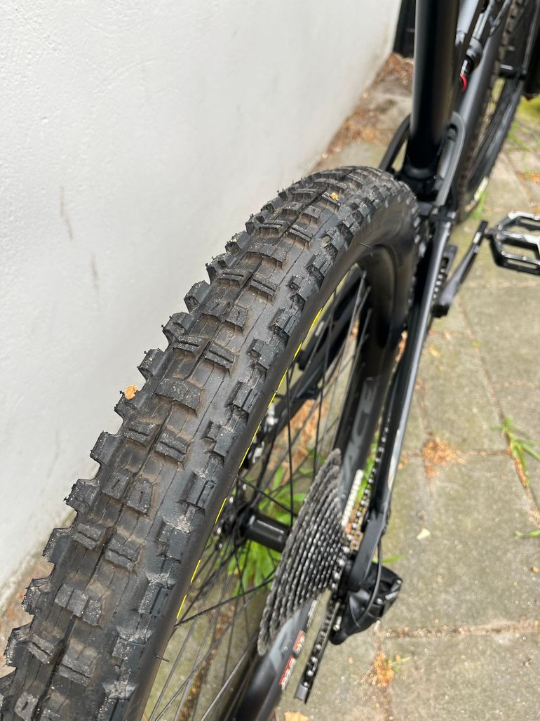 Used Canyon Torque 5 2021 2021 Mountainbike, Black, 27.5 — image 6 of 9