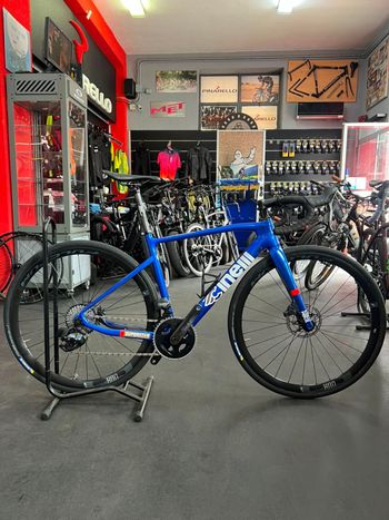 Cinelli Superstar SRAM Force eTap AXS 2025 Route & Gravel d'occasion