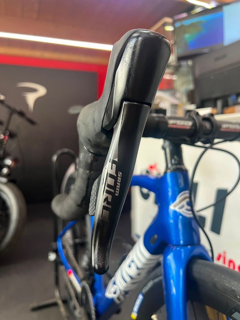 Použité Cinelli Superstar SRAM Force eTap AXS 2025 Road & Gravel — obrázek 15 z 17