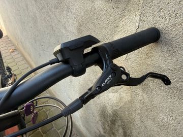 Used Whistle Custom L-TWOO RX 2022 Mountainbike, Black — image 13 of 14