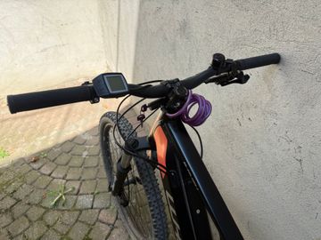 Used Whistle Custom L-TWOO RX 2022 Mountainbike, Black — image 9 of 14