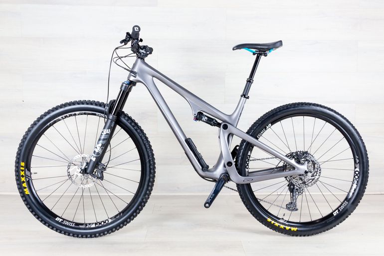 Used Yeti SB115 2022 Mountainbike, Light Gray — image 2 of 16