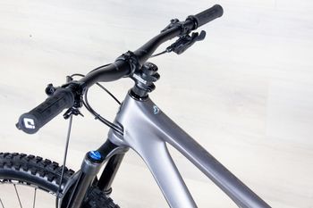 Used Yeti SB115 2022 Mountainbike, Light Gray — image 14 of 16