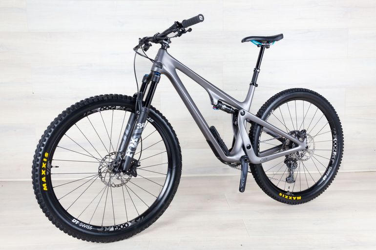 Used Yeti SB115 2022 Mountainbike, Light Gray — image 5 of 16