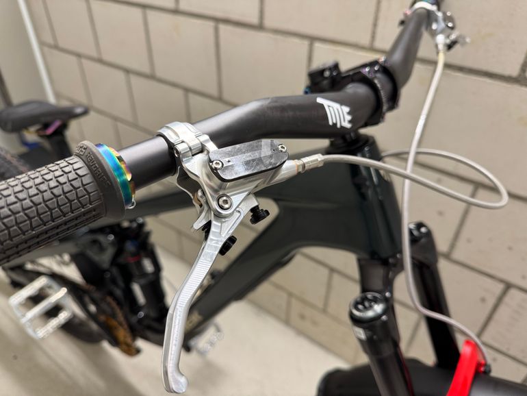 Brugt Trek Slash SRAM GX Eagle AXS 2025 Mountainbike — billede 2 af 6