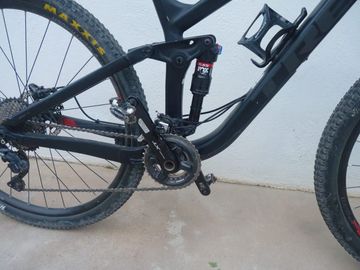 Trek Fuel EX 8 29 2017 2017 Mountainbike usato, Nero — immagine 14 di 25