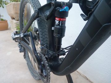 Trek Fuel EX 8 29 2017 2017 Mountainbike usato, Nero — immagine 20 di 25