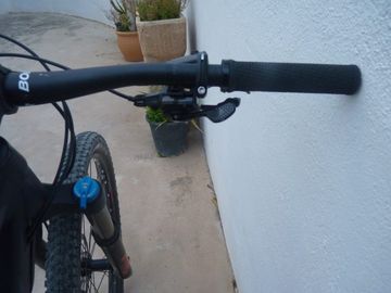Trek Fuel EX 8 29 2017 2017 Mountainbike usato, Nero — immagine 6 di 25