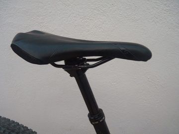 Trek Fuel EX 8 29 2017 2017 Mountainbike usato, Nero — immagine 18 di 25