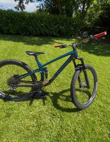 Tweedehands Trek Fuel EX 7 2022 2022 Mountainbike — afbeelding 2 van 3