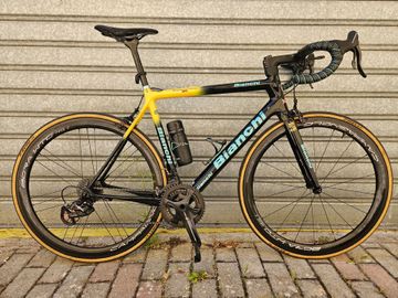 Tweedehands Bianchi Specialissima Campagnolo Super Record 2021 Road & Gravel — afbeelding 1 van 21
