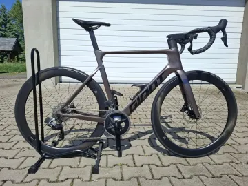 Giant Propel Advanced 1 2023 2023 Road & Gravel usato