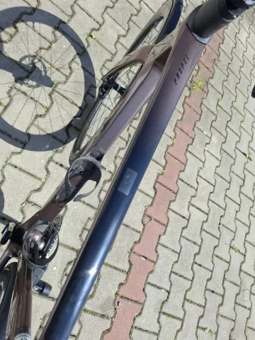 Gebrauchtes Giant Propel Advanced 1 2023 2023 Road & Gravel, Schwarz — Bild 3 von 12