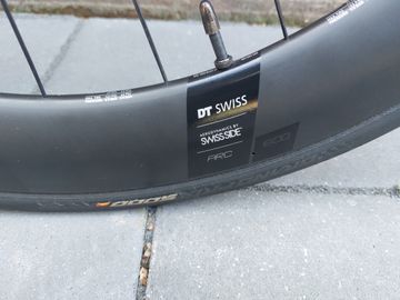Used Canyon Speedmax CF 8 Disc 2023 2023 Road & Gravel, Orange — image 2 of 13