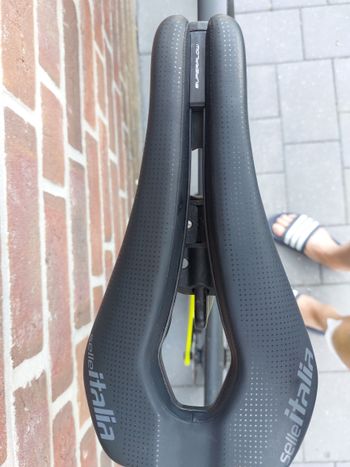 Używany Canyon Speedmax CF 8 Disc 2023 2023 Road & Gravel — zdjęcie 6 z 13