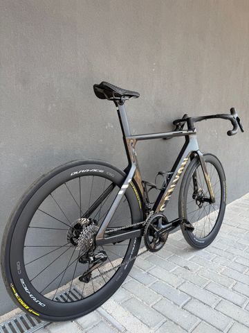 Gebrauchtes Canyon Aeroad CFR Di2 2025 2025 Road & Gravel, Schwarz — Bild 7 von 8
