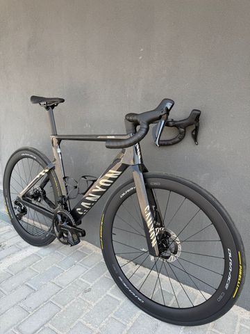 Gebrauchtes Canyon Aeroad CFR Di2 2025 2025 Road & Gravel, Schwarz — Bild 8 von 8