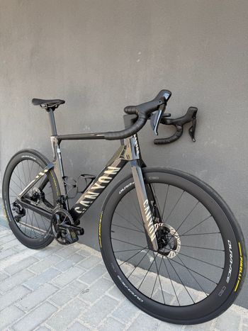 Brugt Canyon Aeroad CFR Di2 2025 2025 Road & Gravel — billede 2 af 8