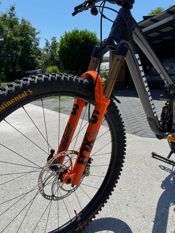 Propain Hugene Sram Eagle Transmission GX 2025 Mountainbike usato, Nero — immagine 5 di 16