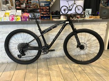Used Trek Supercaliber SLR 9.8 X0 AXS T-Type Gen 2 2026 2026 MTB