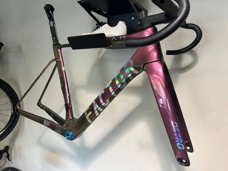 Brugt Factor Ostro Frameset 2025 Road & Gravel — billede 3 af 3