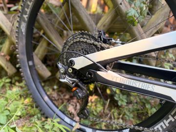 Tweedehands YT Industries Jeffsy 27 CF Pro 2018 2018 Mountainbike — afbeelding 5 van 14