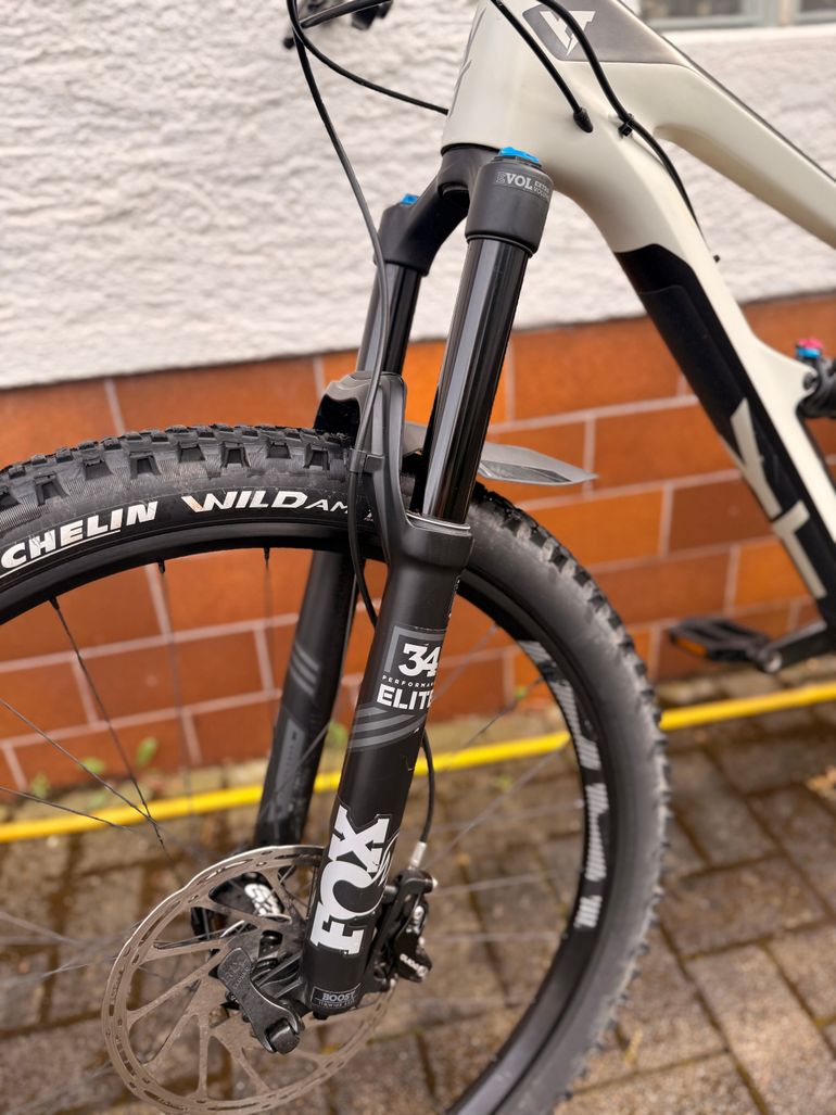 Brugt YT Industries Jeffsy 27 CF Pro 2018 2018 Mountainbike — billede 2 af 12