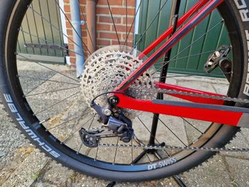 Gebrauchtes Canyon Exceed Shimano Deore 2022 Mountainbike, Rot — Bild 3 von 9