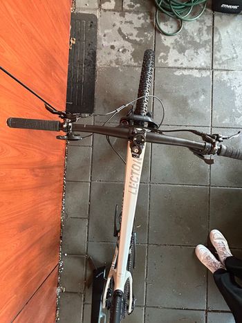 Used Ghost Lector SF 2024 2024 Mountainbike, White, 29 — image 8 of 11