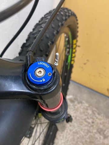Used Trek Superfly 6 2015 2015 Mountainbike, Black, 27.5, 29 — image 22 of 25