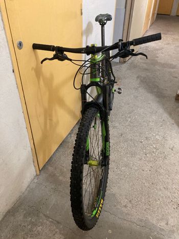 Used Trek Superfly 6 2015 2015 Mountainbike, Black, 27.5, 29 — image 4 of 25