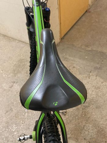 Used Trek Superfly 6 2015 2015 Mountainbike, Black, 27.5, 29 — image 13 of 25